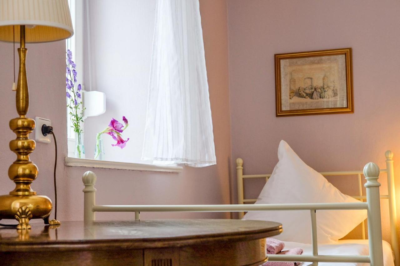 Das Mietwerk - Bed & Breakfast Линдау Экстерьер фото